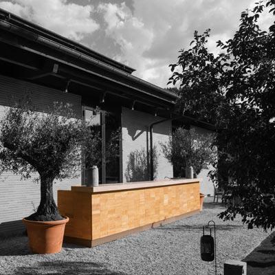 Terraza de verano 'CALICATA' en la bodega de Abadía Retuerta
