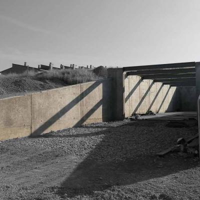 M02